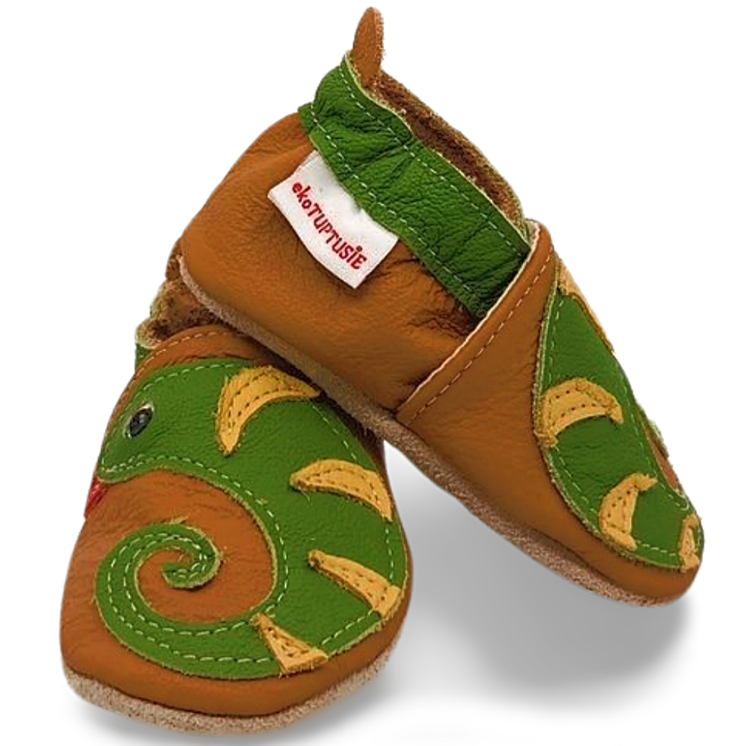 skorzane-kapcie-dzieciece-ekotuptusie-wzor-kameleon-brazowe-miekka-podeszwa-2.png